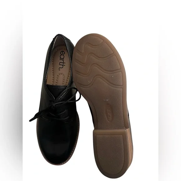 NWOT Earth Women's Eane lace-up Derby 6.5 M - Picture 7 of 9